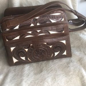 Vintage Avelar leather tooled made in Mexico